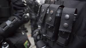 Perbedaan Senjata Api Taktis dan Non-Taktis