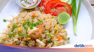 Cara Masak Nasi Goreng Thailand Asli yang Wangi dan Segar di Rumah